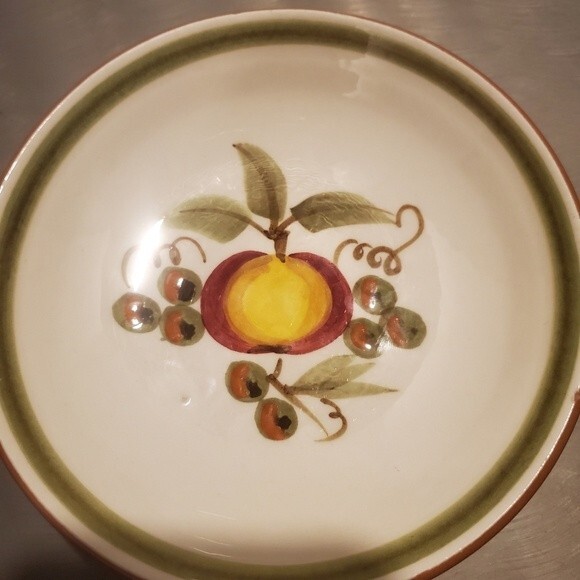 Stangl Apple Delight Vintage 1960's - 5.5" Desert or Snack Bowls - Set of 2 - Picture 4 of 10